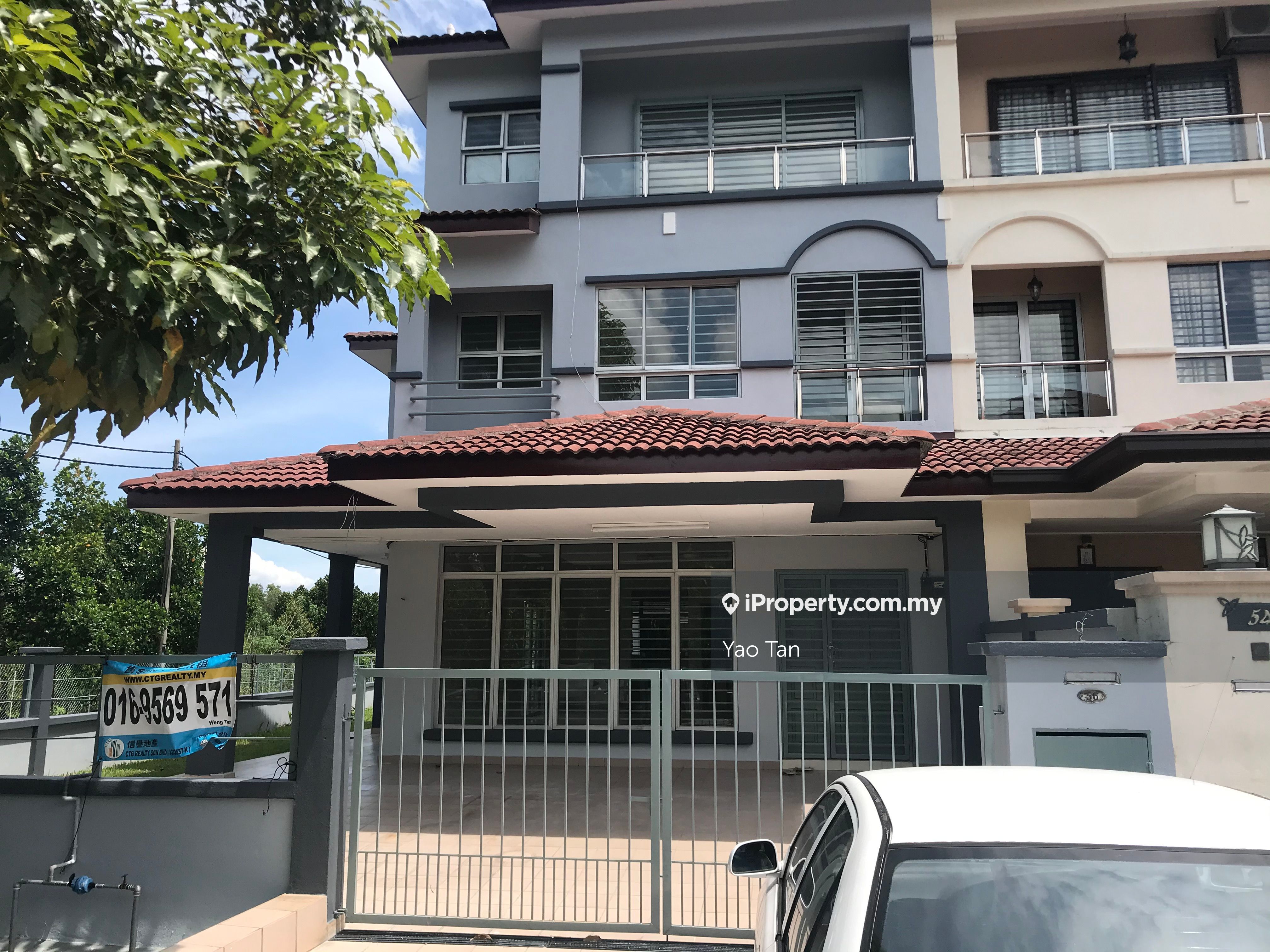 Taman Damai Utama, Puchong Corner lot 2.5sty Terrace/Link House 5