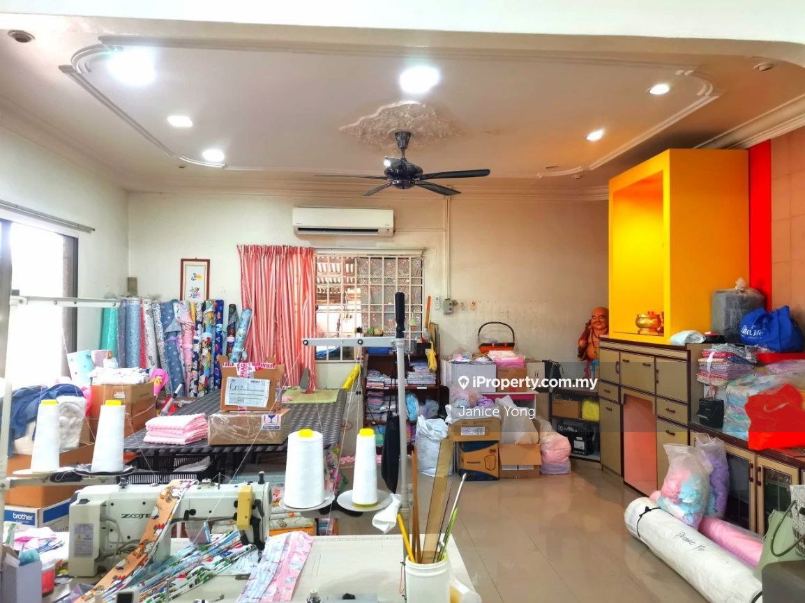 Taman Mewah Kulai Jalan Selendang, Kulai for sale RM410000