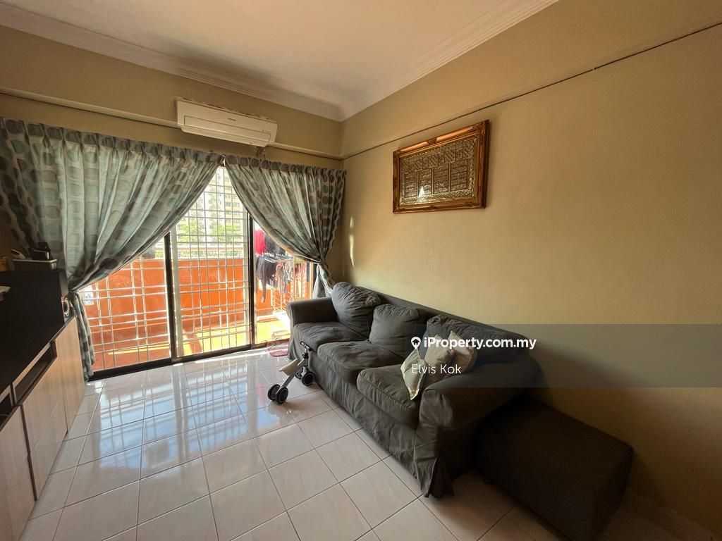 Vista Millennium Condominium Intermediate Condominium 3 bedrooms for