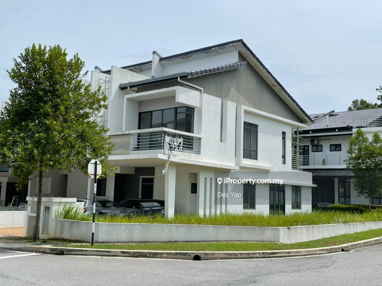 Lake Club Parkhome Rawang 2sty corner, Rawang for sale RM950000