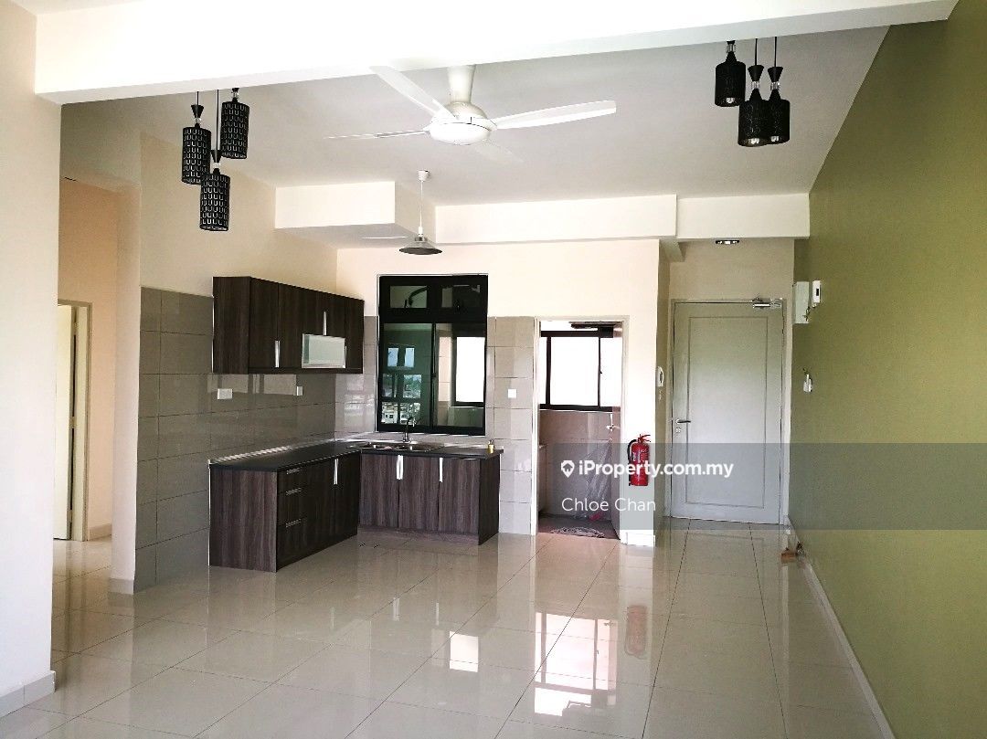Lake Vista Residence (Tasik Vista Residen) Condominium 3 bedrooms for