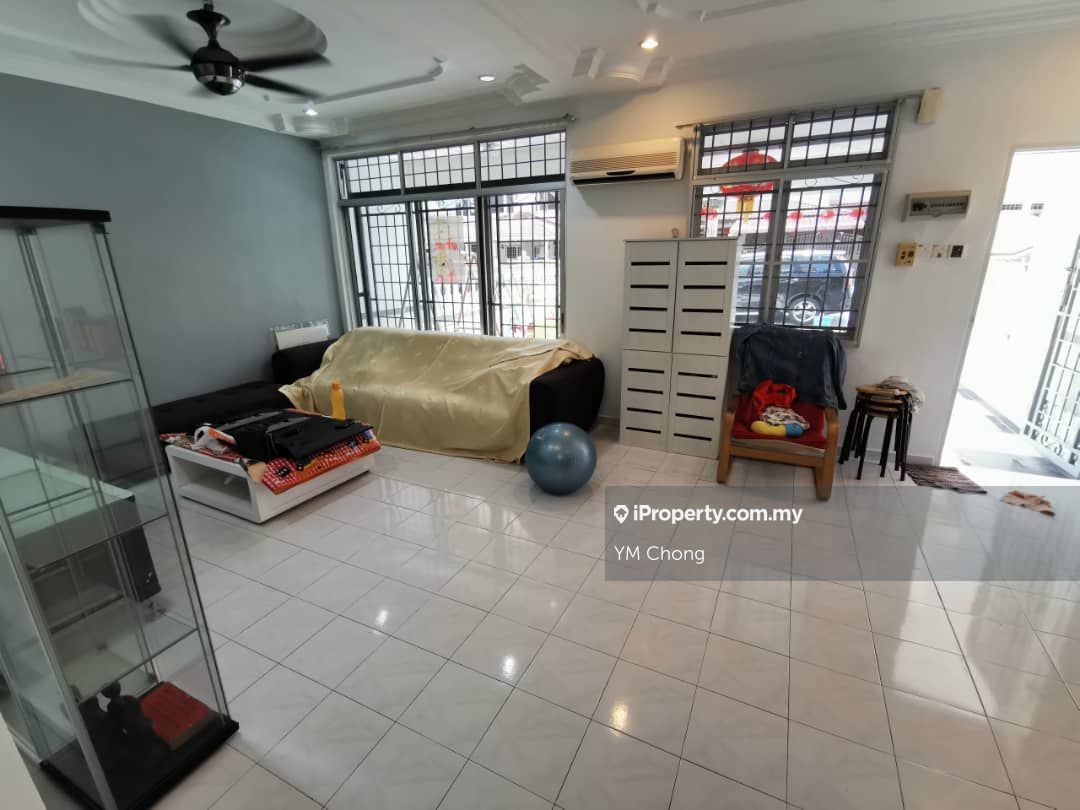 2 Storey Terrace House Tmn Cheng Perdana Freehold, Cheng