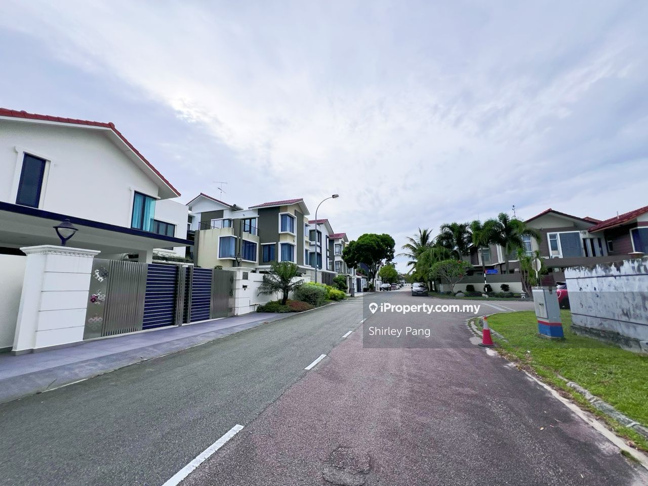 Impian Emas Double Storey Semi D Renovated, Johor Bahru for sale