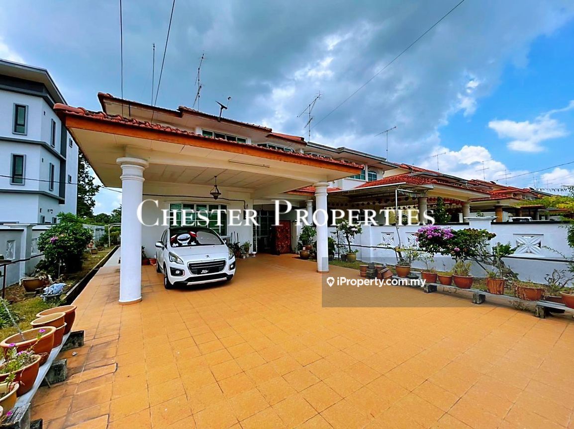 Taman puteri jaya, Batu Pahat Semidetached House 4+1 bedrooms for sale