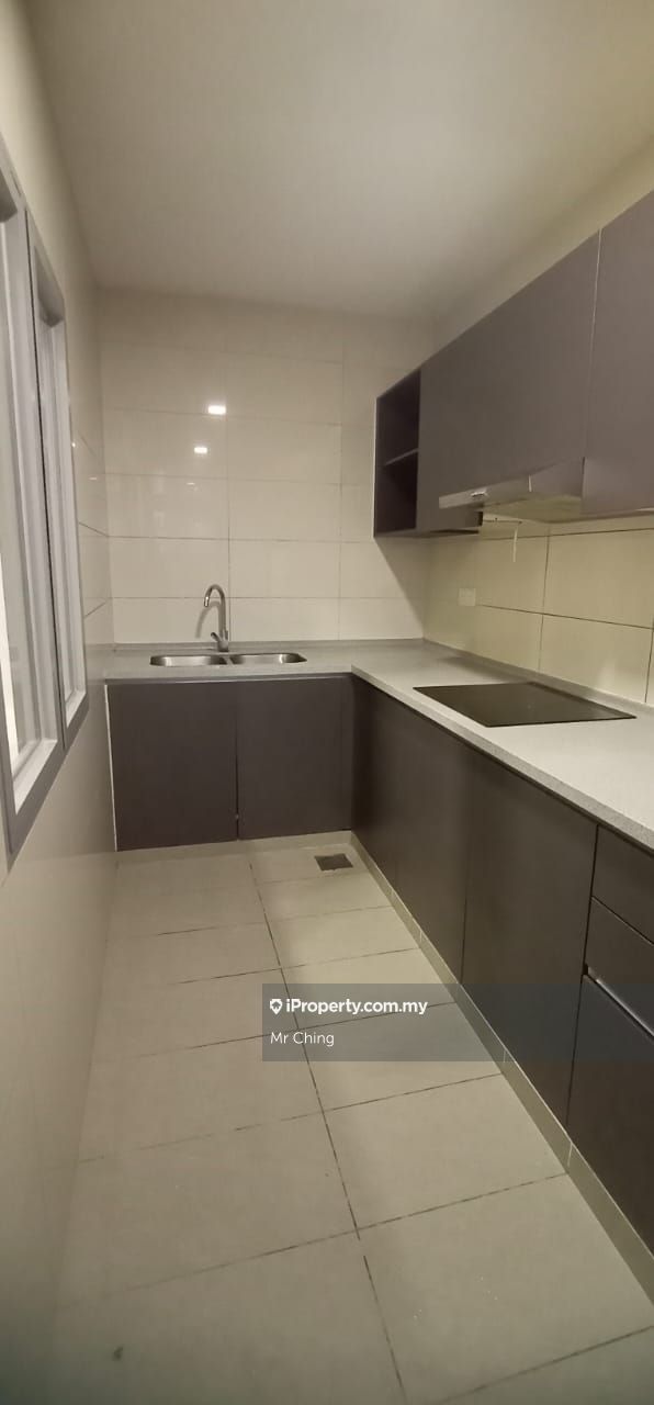 Residensi Cyberjaya Lakefront Apartment 3 bedrooms for rent in