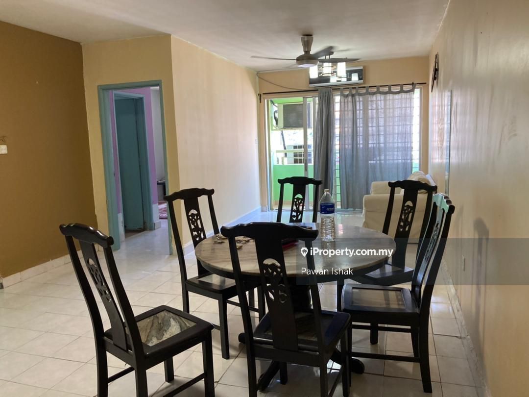 Flora Damansara Apartment Intermediate Apartment 3 bedrooms for rent in