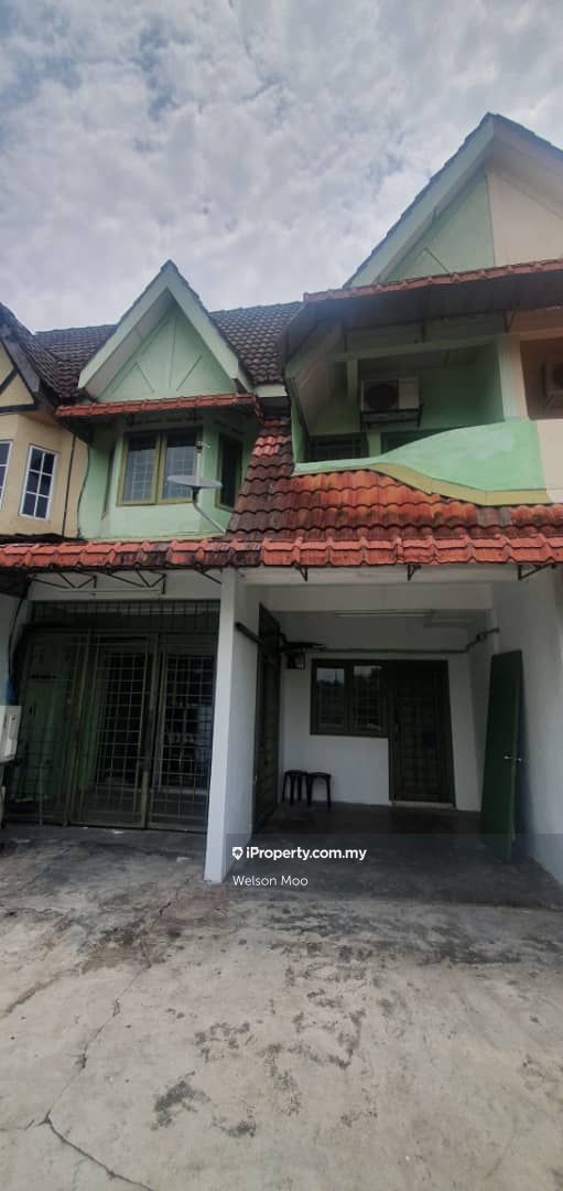 Taman Lembah Maju , Ampang 2sty Terrace/Link House 4 bedrooms for sale