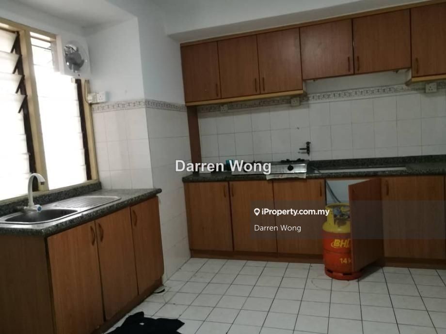Vista Komanwel C Penthouse Condominium 5 bedrooms for sale in Bukit