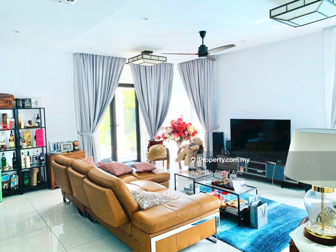 3 STOREY SEMI D HOUSE FERA AYER 8 PUTRAJAYA, Putrajaya Semidetached