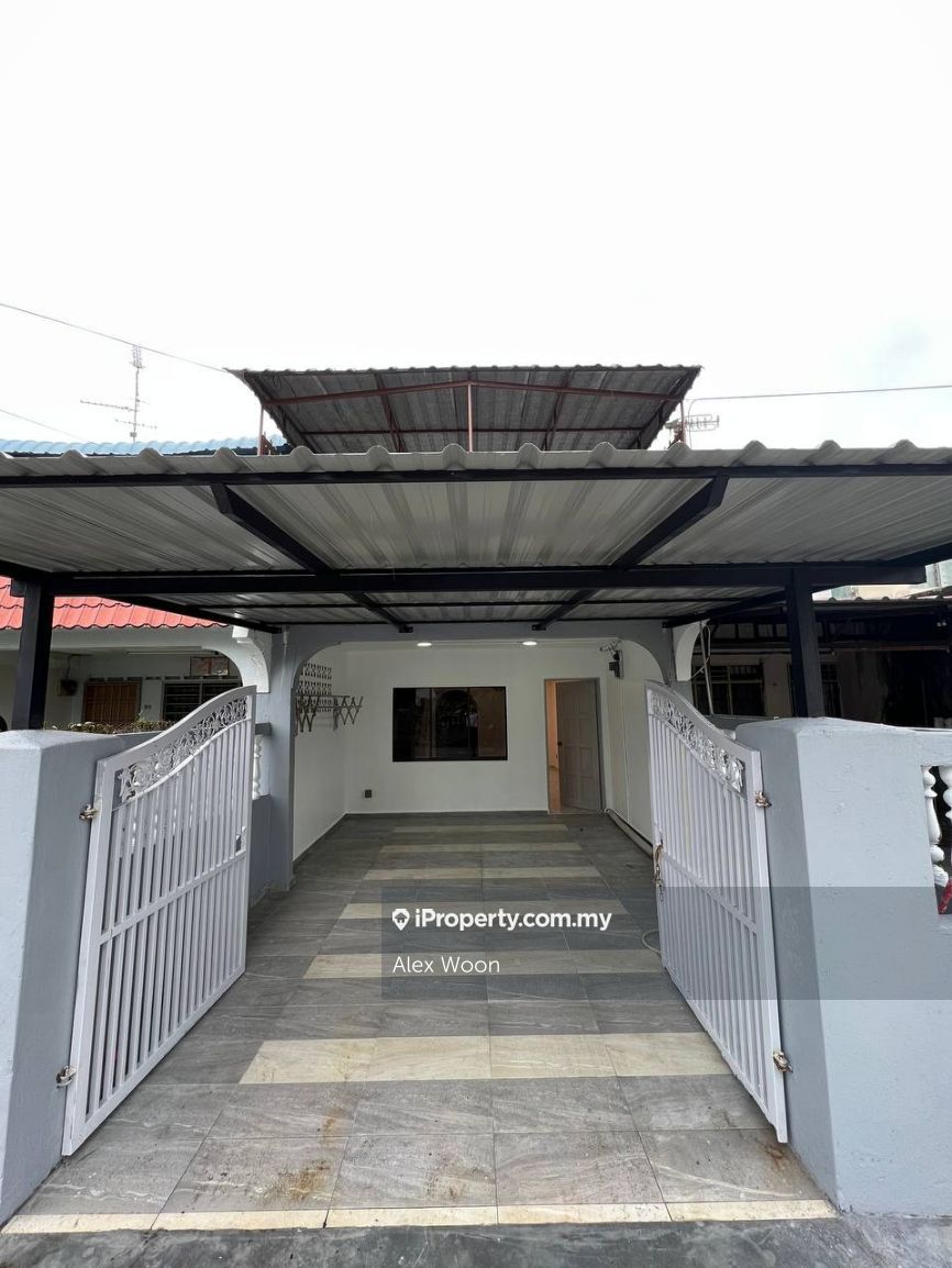 Taman Johor Jaya ( Jalan Teratai ), Johor Bahru Intermediate 2sty