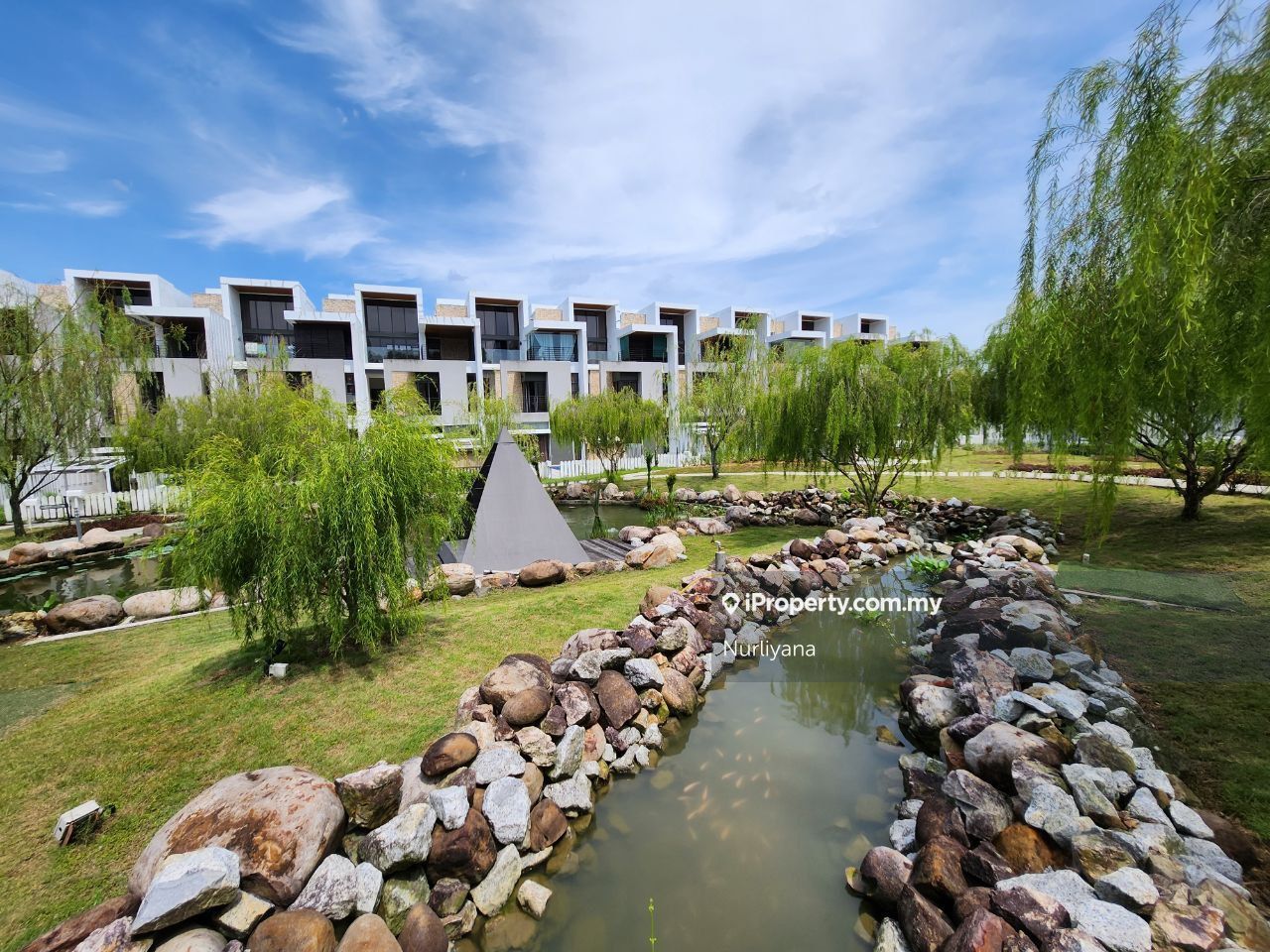 Villa Senja Bandar Country Homes For Rent, Rawang Corner lot Cluster