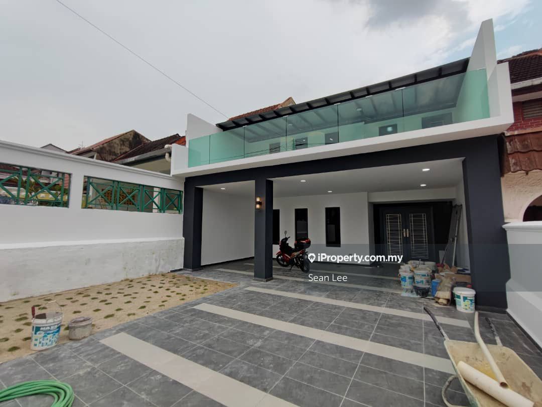 Taman Kolam Air Renovated 2 storey house for SALE, Johor Bahru