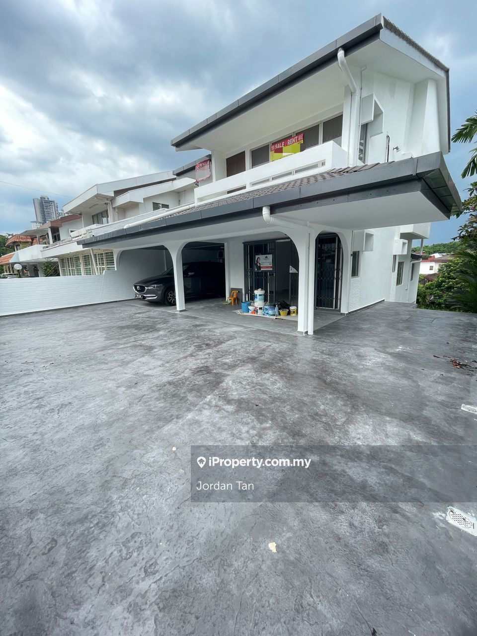 2 story semi-d house for rent at ss2