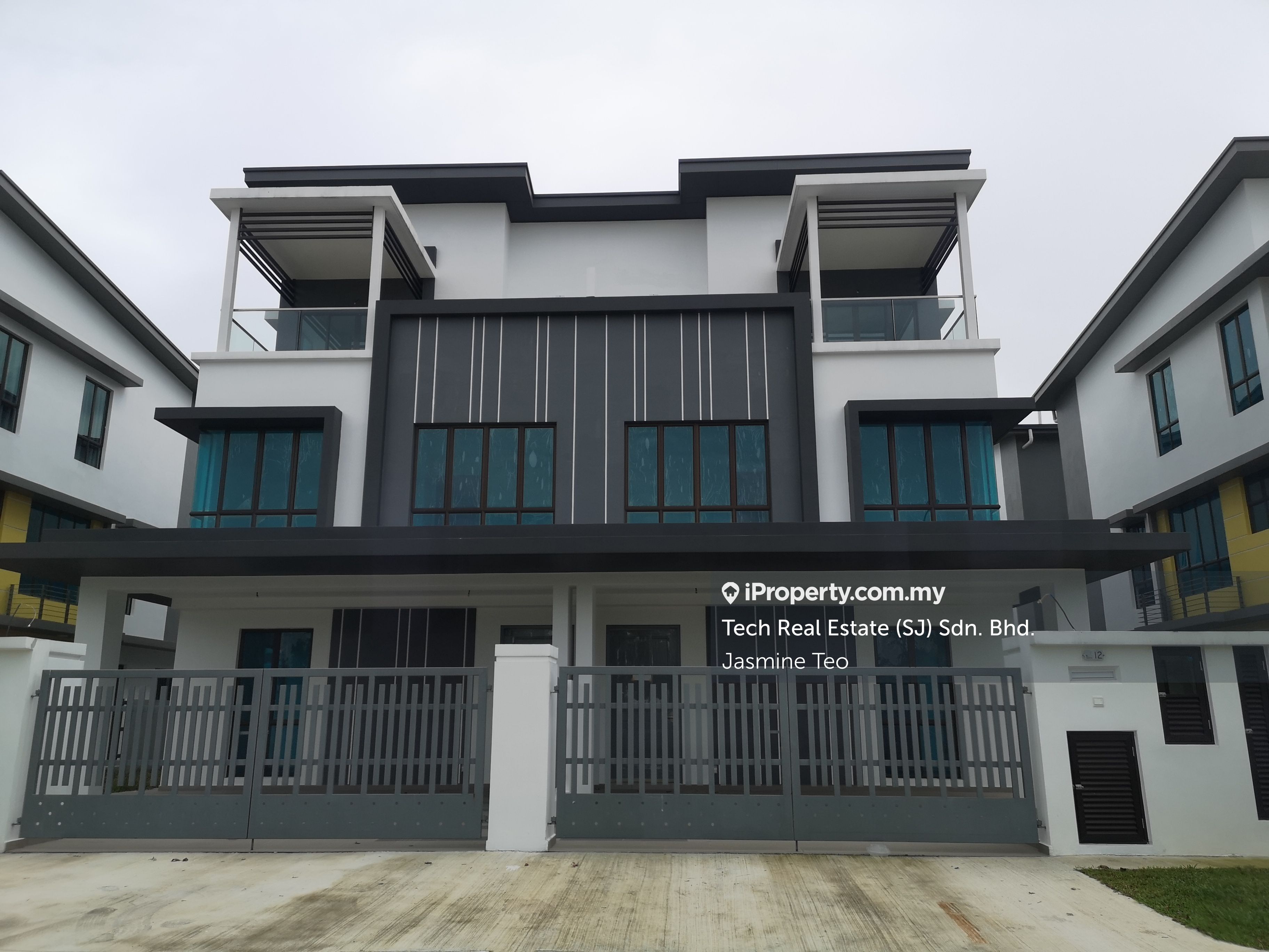 Diantha Setia Utama 1 Setia Alam Intermediate Semi Detached House 5 Bedrooms For Sale Iproperty Com My