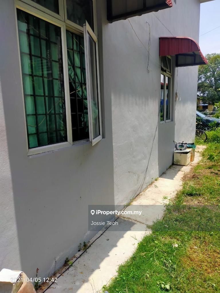 Teluk Air Tawar, Air Tawar 2sty Terrace/Link House 4 bedrooms for rent
