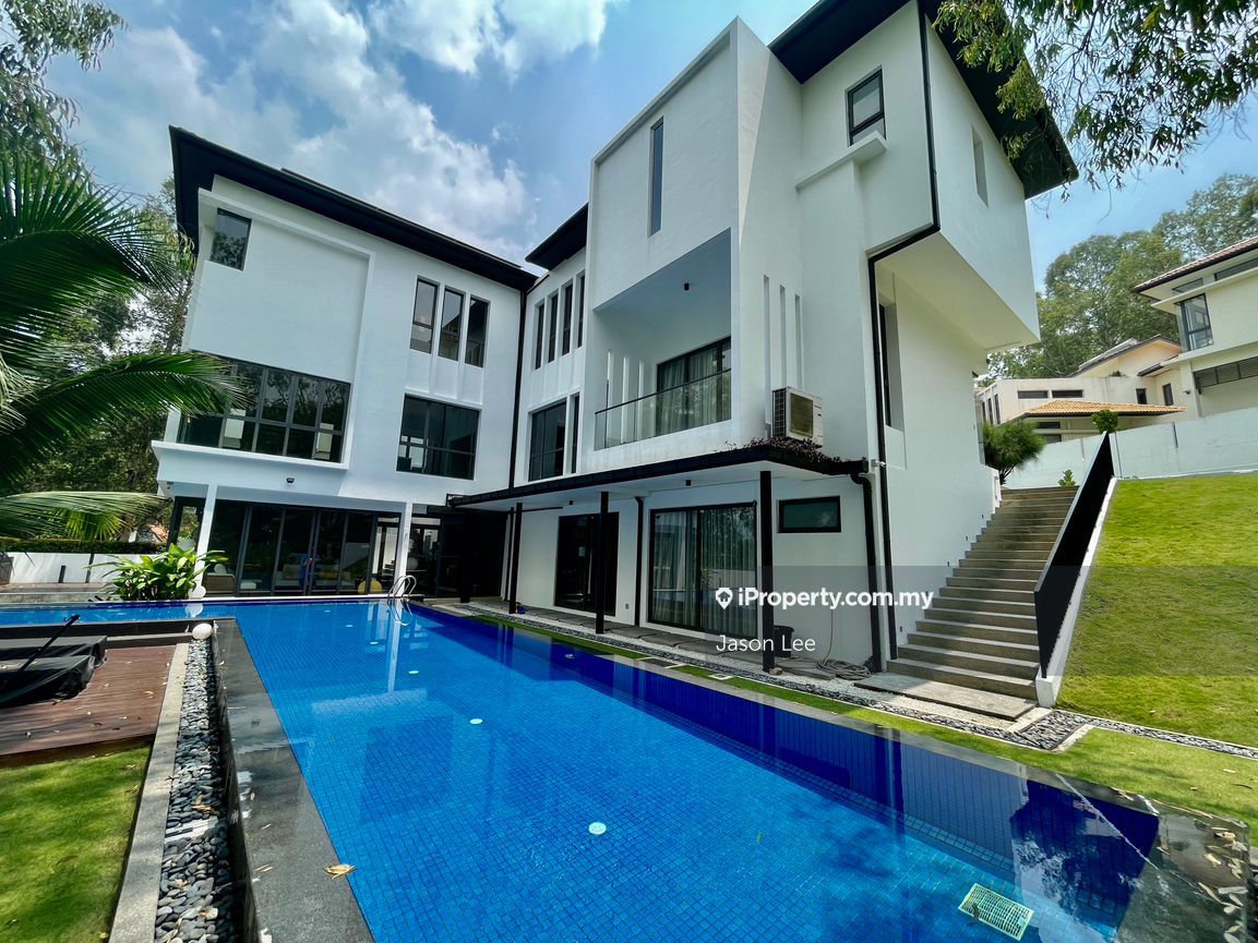 Sungai Buloh, Valencia Bungalow 5+1 bedrooms for rent