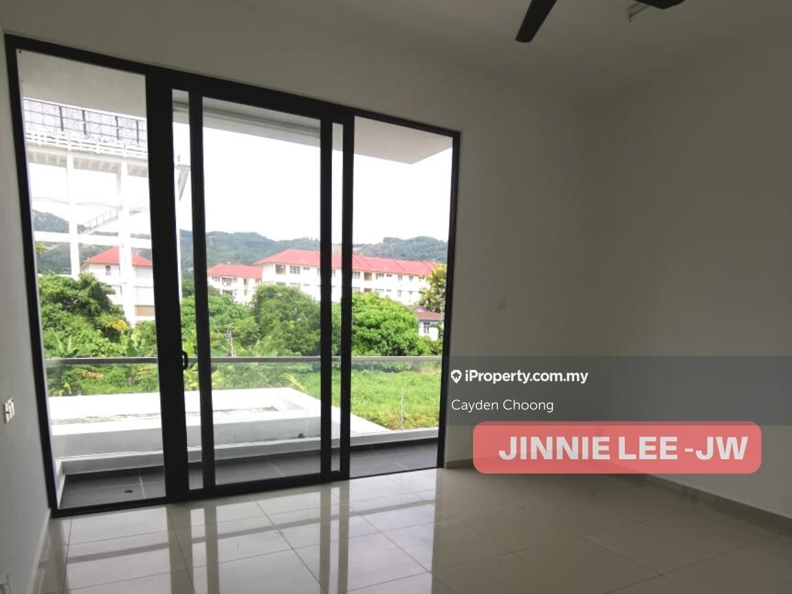 Balik Pulau Bungalow 5 bedrooms for sale