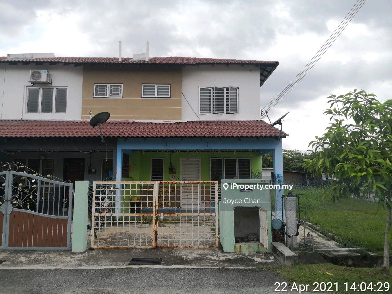 Bandar Saujana Putra, Jenjarom