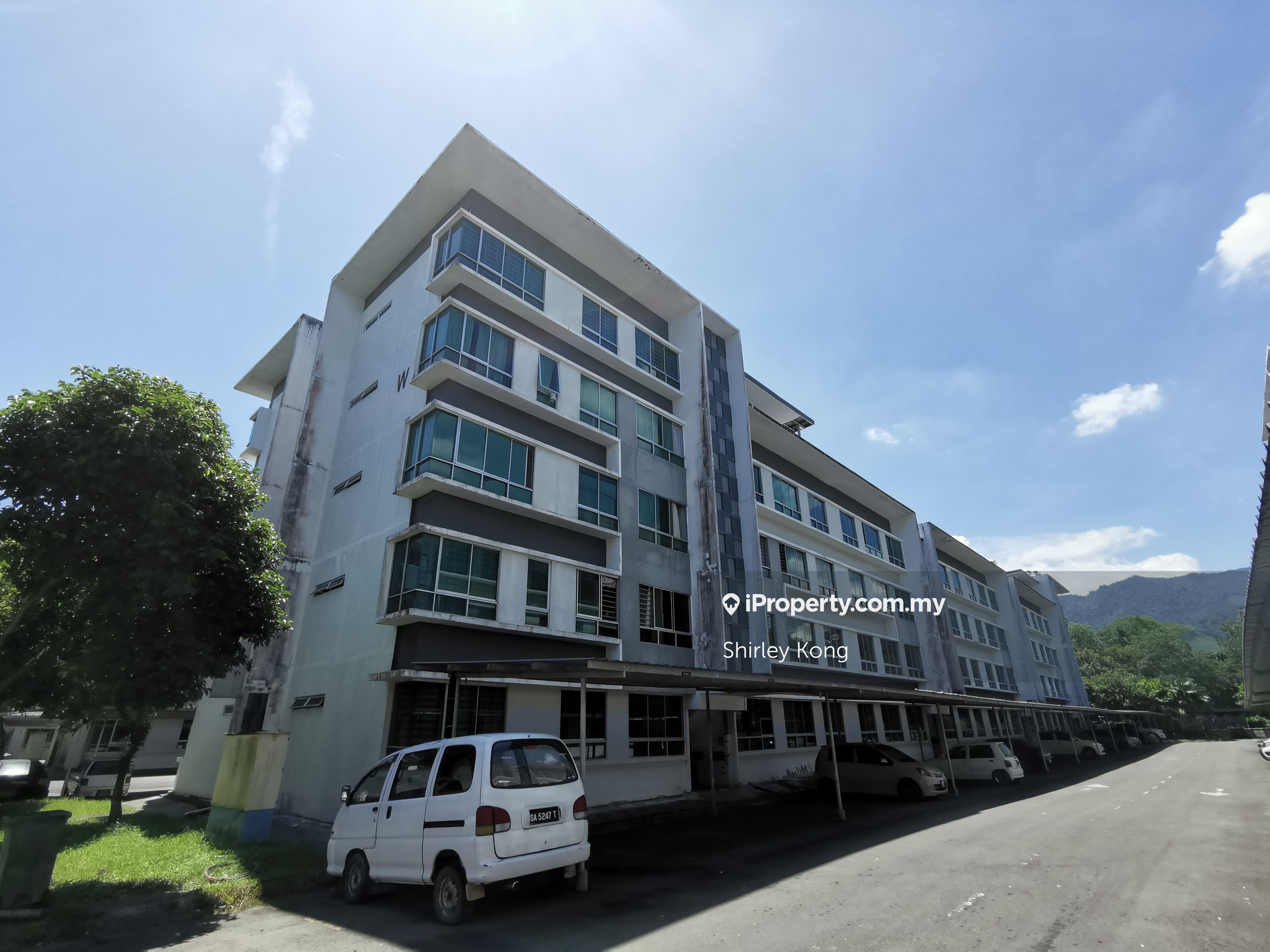 University Condo Apartment 2 (UCA 2) Apartment 3 bedrooms for sale in