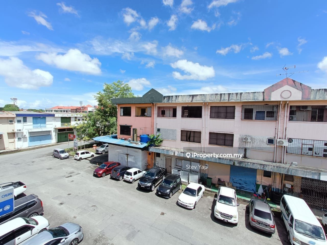 Bundusan Grand Industrial Centre 3 Storey Shop Lot, Bundusan, Kota