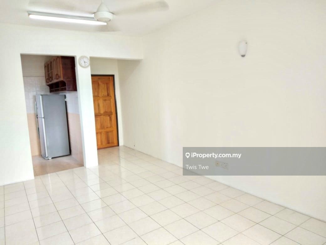 Pangsapuri Permai Puteri Apartment 3 Bedrooms For Rent In Ampang Selangor Iproperty Com My