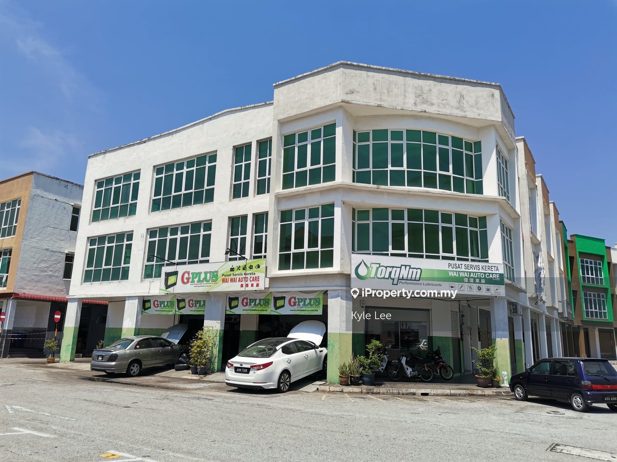 Station18 TRIPLE STOREY NEW SHOP ~FREE LEGAL FEE AND STAMP DUTY ~BOOKING RM3000, Station 18, Ipoh