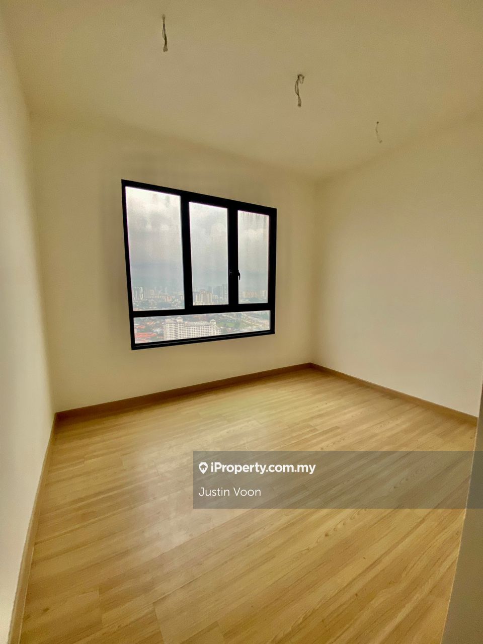 Tuan Residency Serviced Residence 3 bedrooms for sale in Jalan Kuching