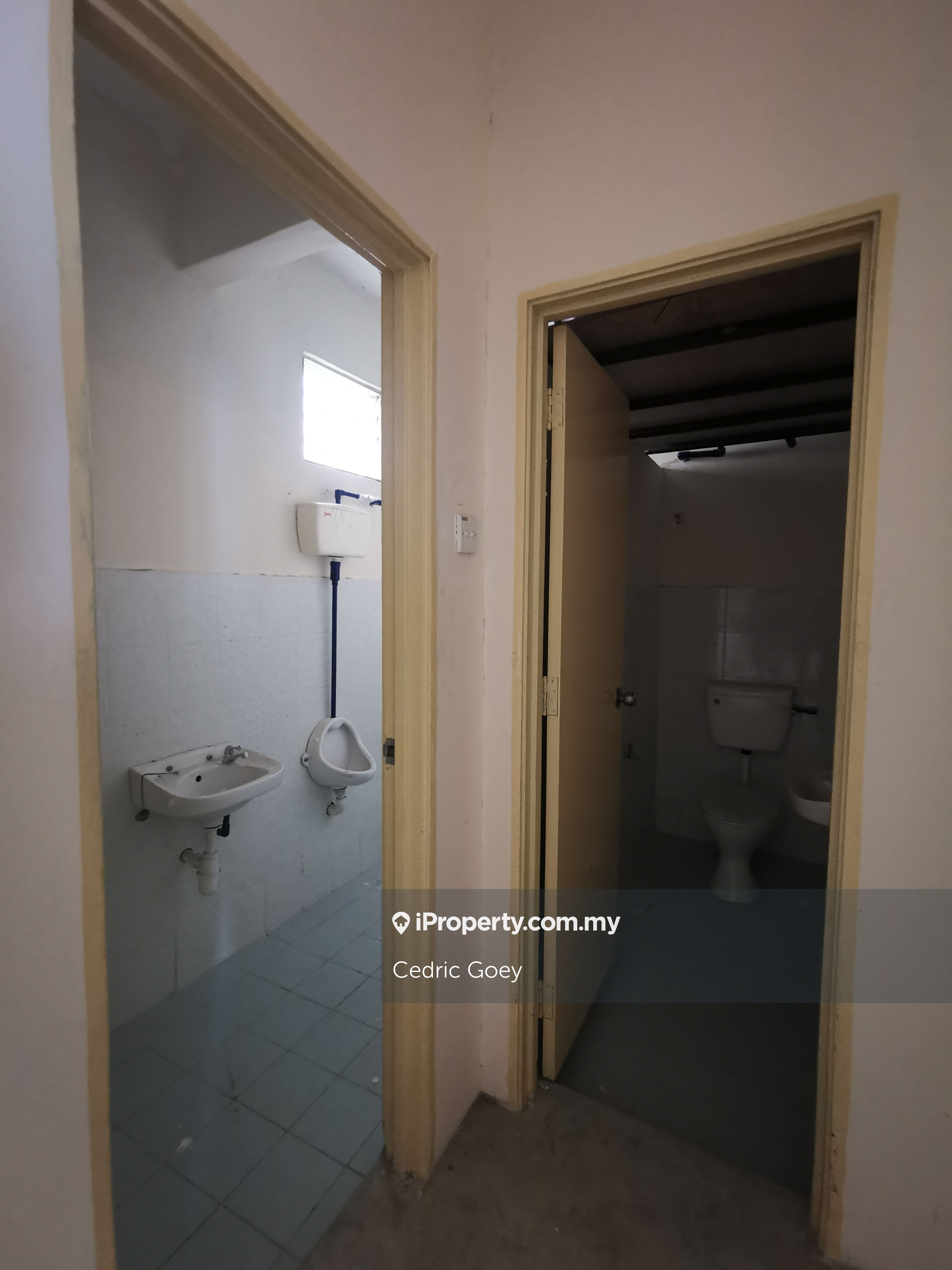 Pangsapuri Seri Angsana Lestari Puchong Seri Kembangan Intermediate Shop For Sale Iproperty 