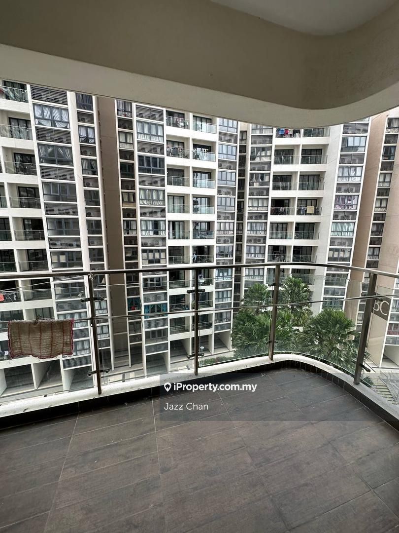 Bay Point Country Garden Danga Bay Condominium 2 bedrooms for rent in