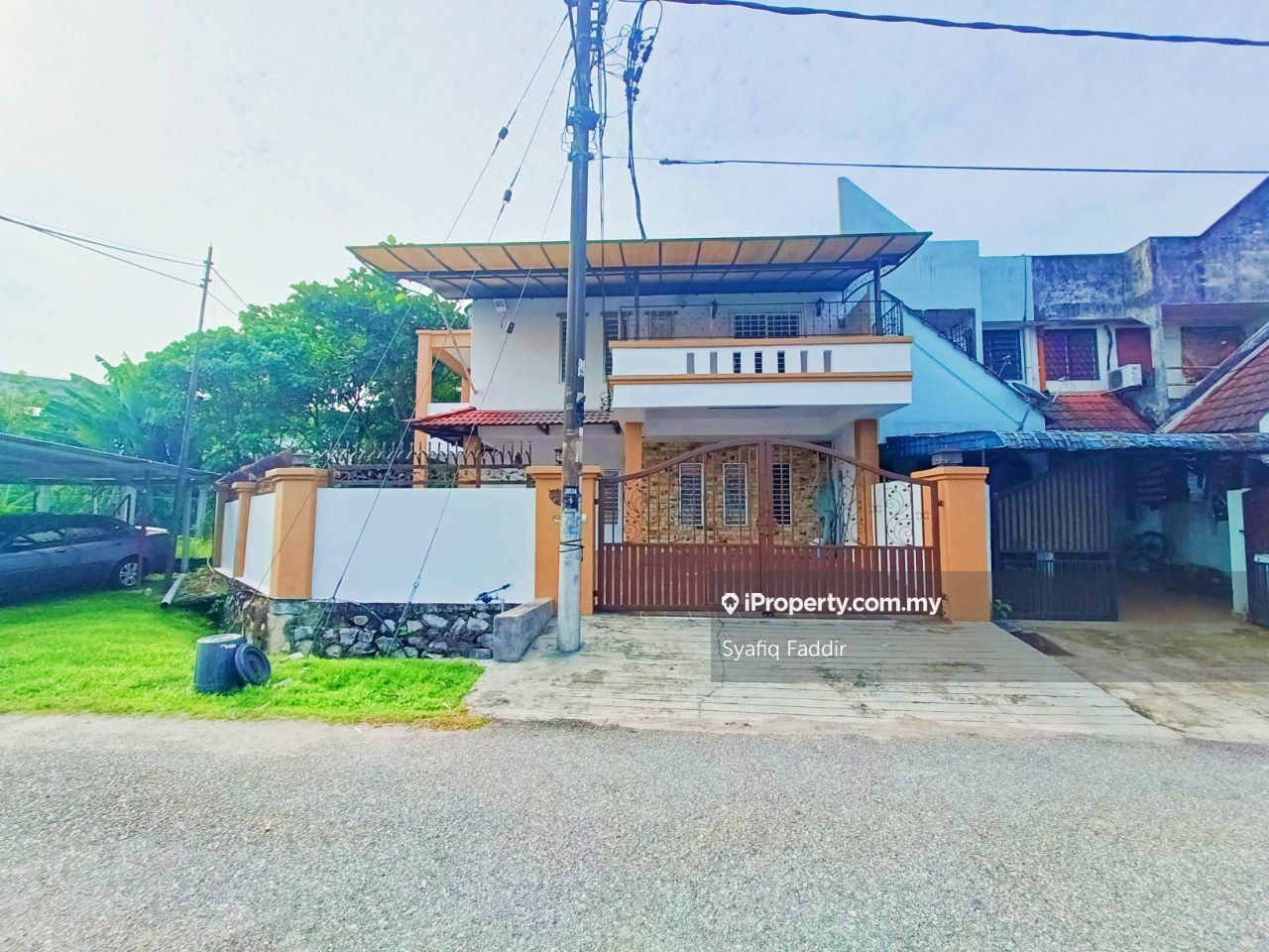 Taman Melur, Ampang 2sty Terrace/Link House 4 bedrooms for sale