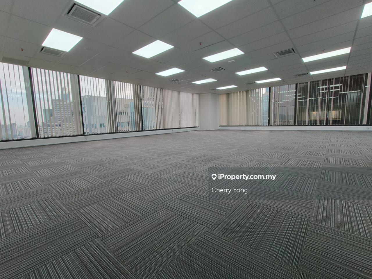 office, Jalan Sultan Ismail Corner lot Office 6 bedrooms for rent