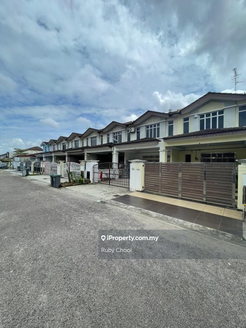 Johor Bahru 2sty Terrace/Link House 4 bedrooms for sale