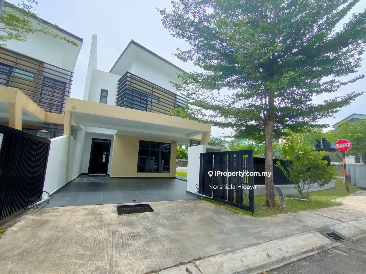 Laman Glenmarie, Shah Alam Corner Lot 2-sty Terrace/Link House 5 ...