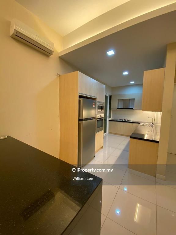 The Park Residences 1 Condominium 4 bedrooms for rent in Kampung