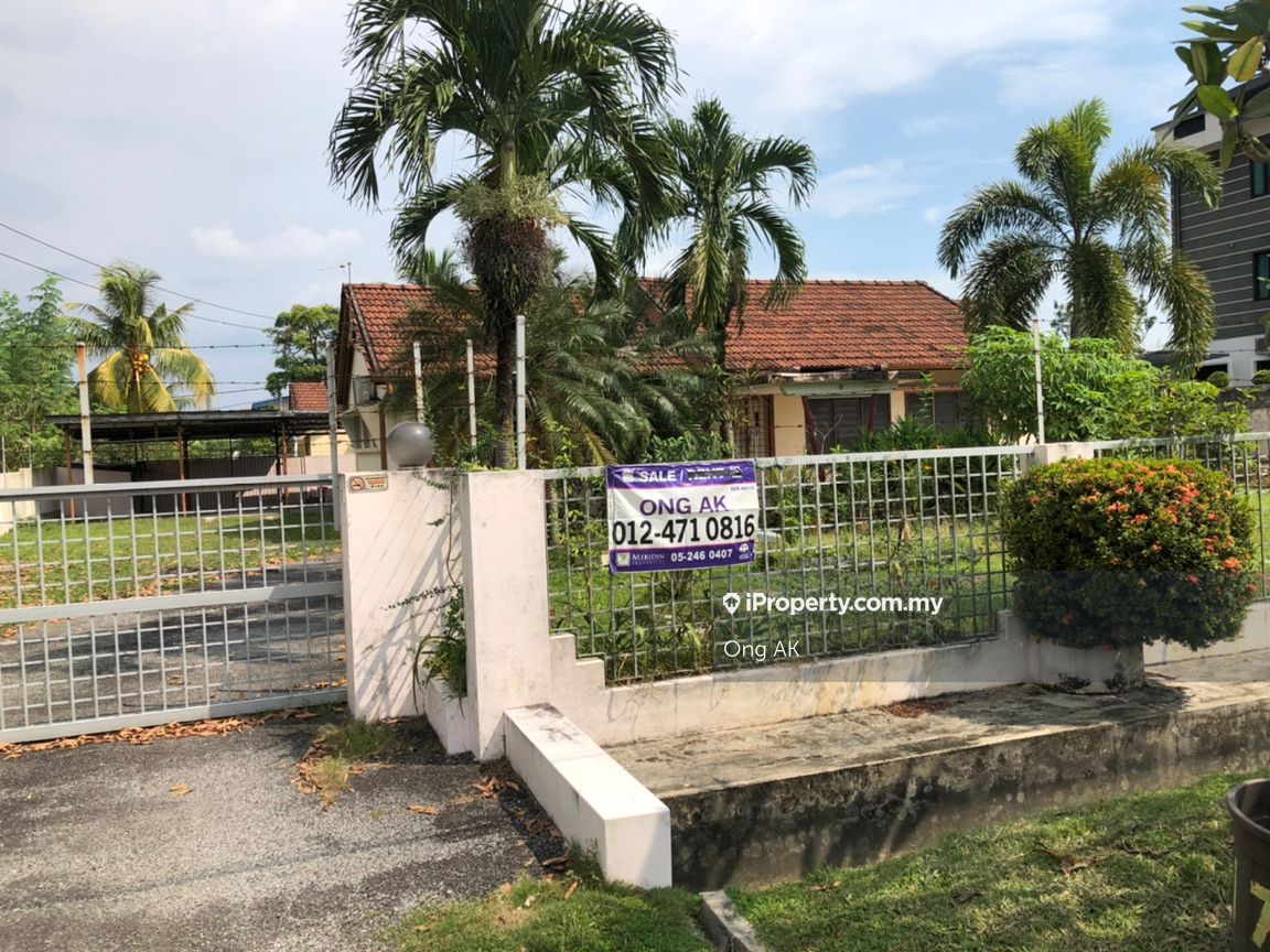 Aulong, Taiping Bungalow 3 bedrooms for sale