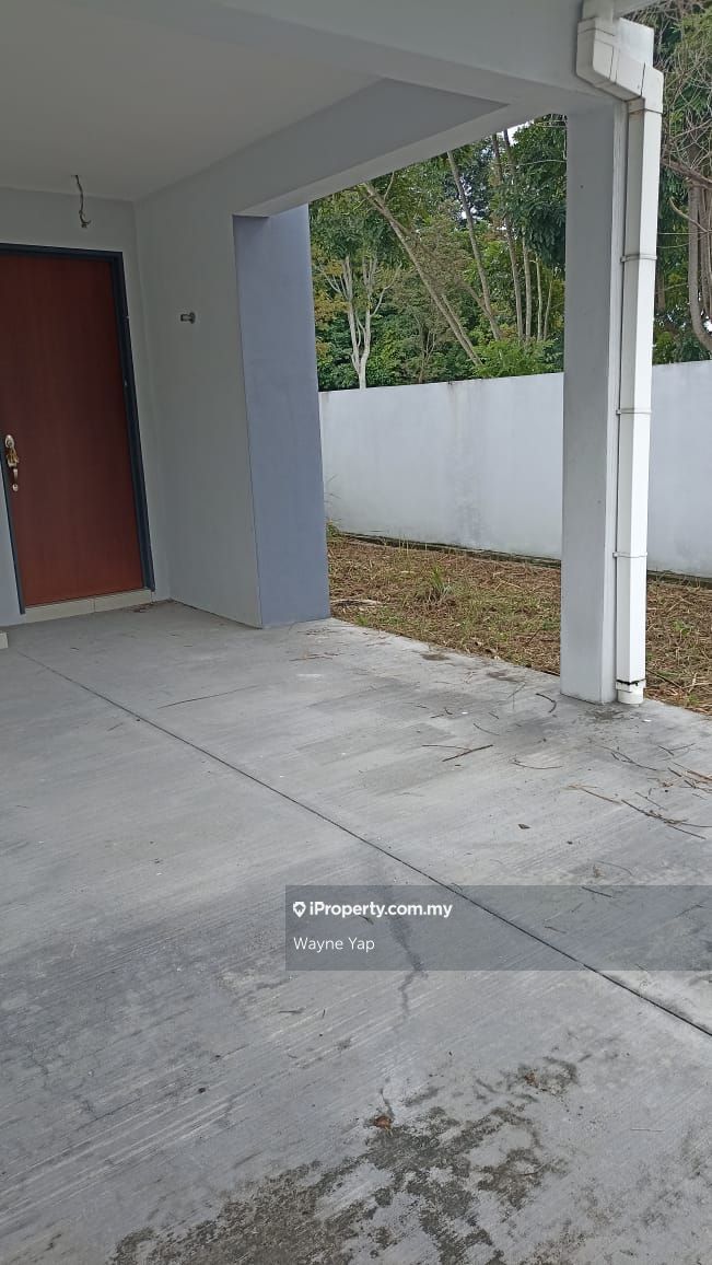 Kajang East, Kajang Corner lot 2sty Terrace/Link House 4 bedrooms for
