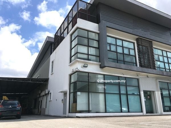 Semi-D Factory in Klang — photo 4 of 14