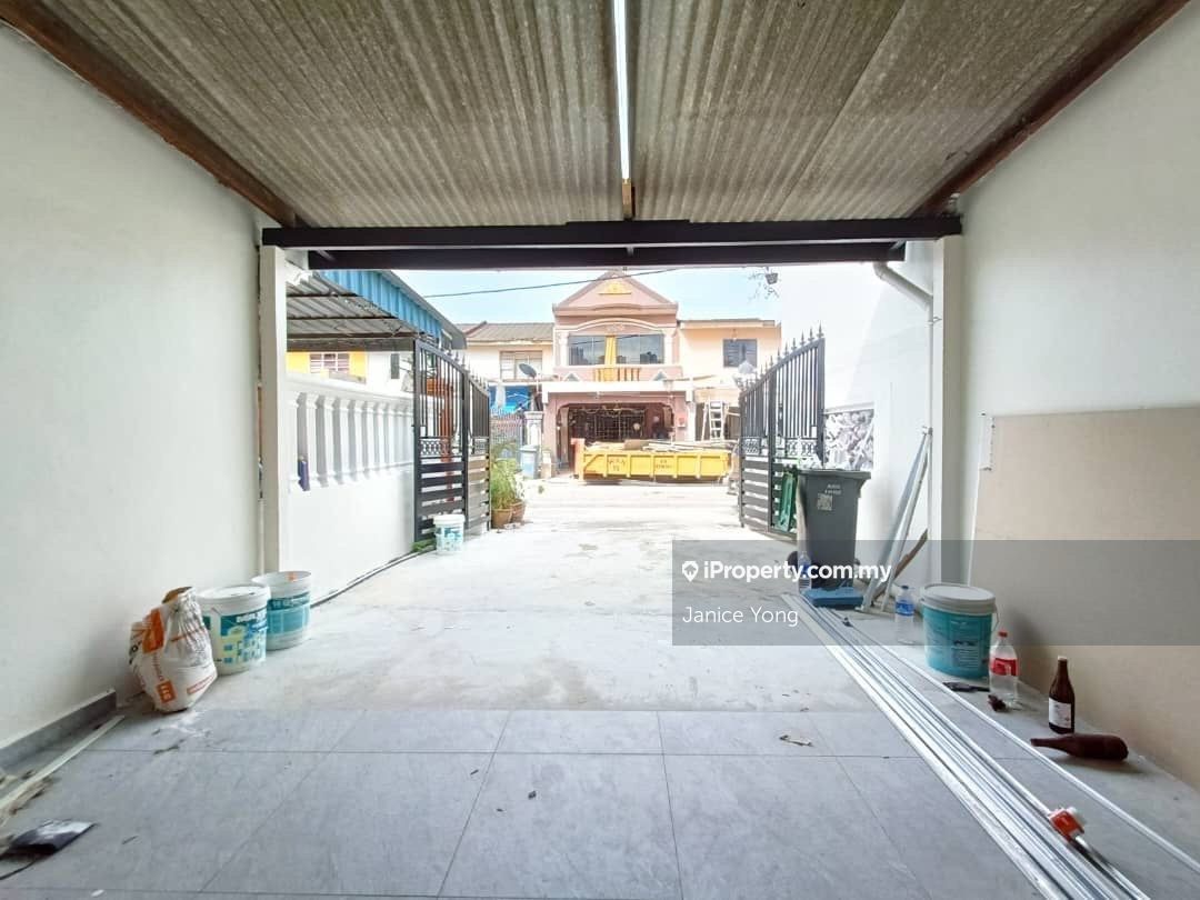 Taman Kota Putri Masai Jalan Bayan 23, Masai Intermediate 2sty Terrace