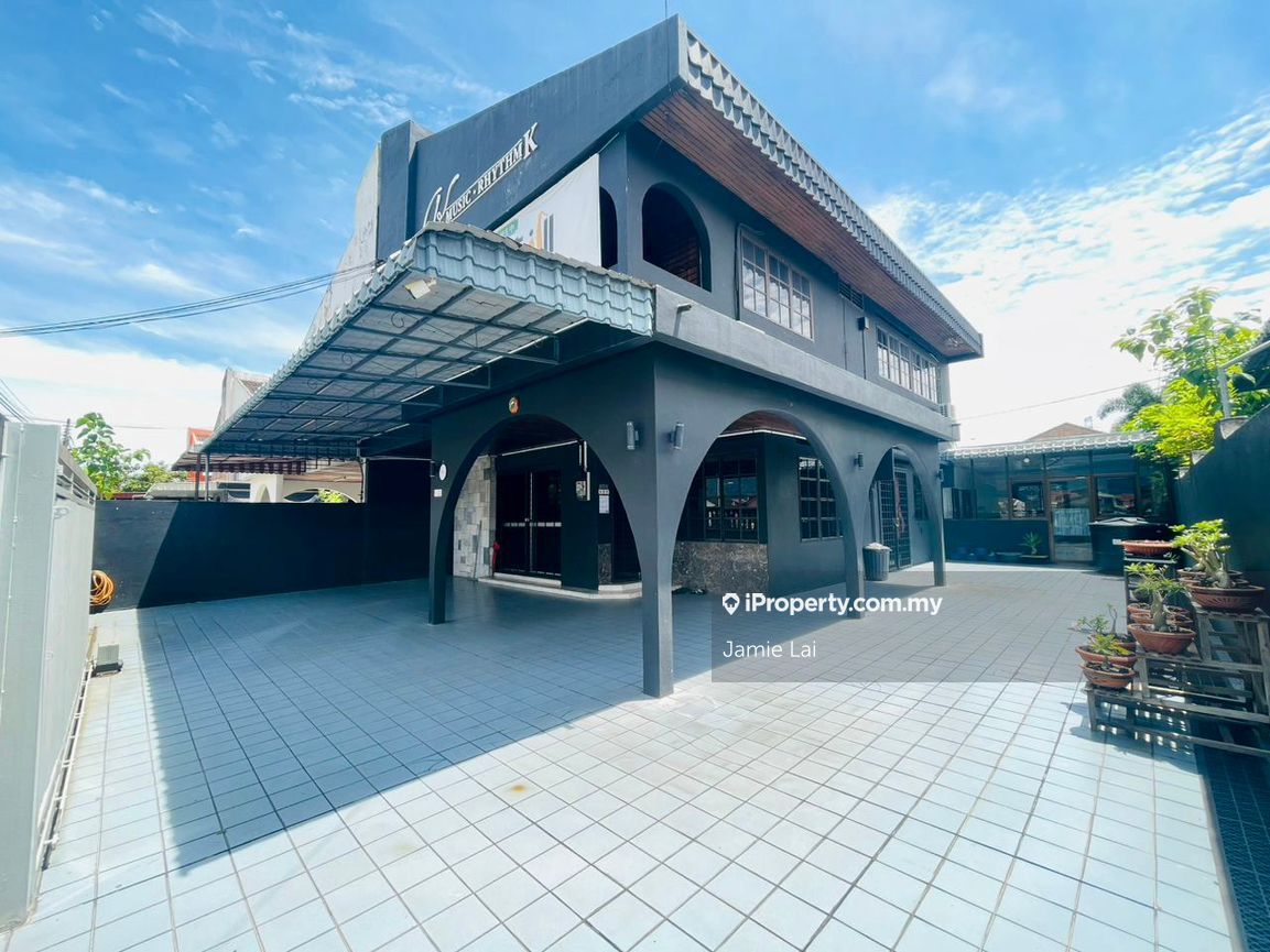 First Garden, Ipoh Semidetached House 5+1 bedrooms for sale