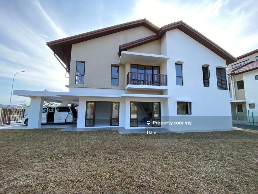 Serene Heights Bangi, Bangi Corner lot 2sty Terrace/Link House 4