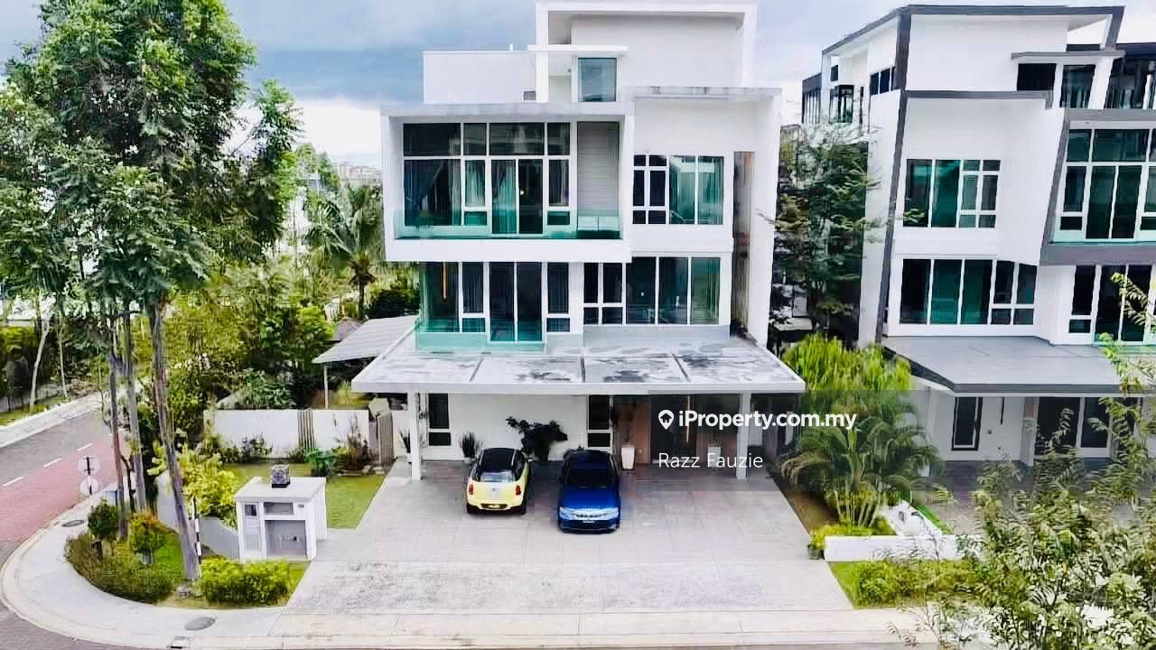 CORNER 3.5 Storey Bungalow Aspen Garden Residence, Cyberjaya for sale