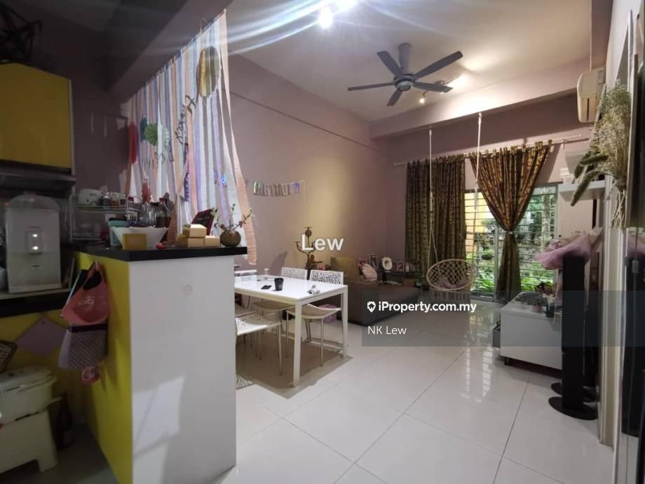 Bayan Villa ,Bukit Serdang,Puchong South, Seri Kembangan