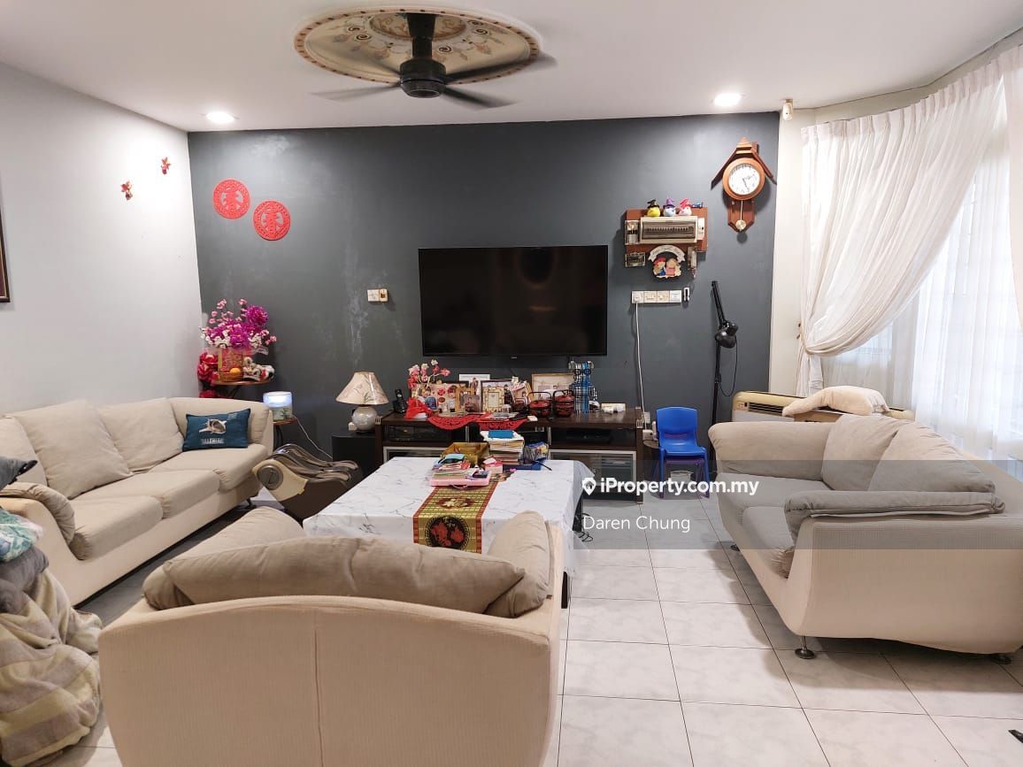 Tabuan Laru Semi D House For Sale, Kuching Semidetached House 4