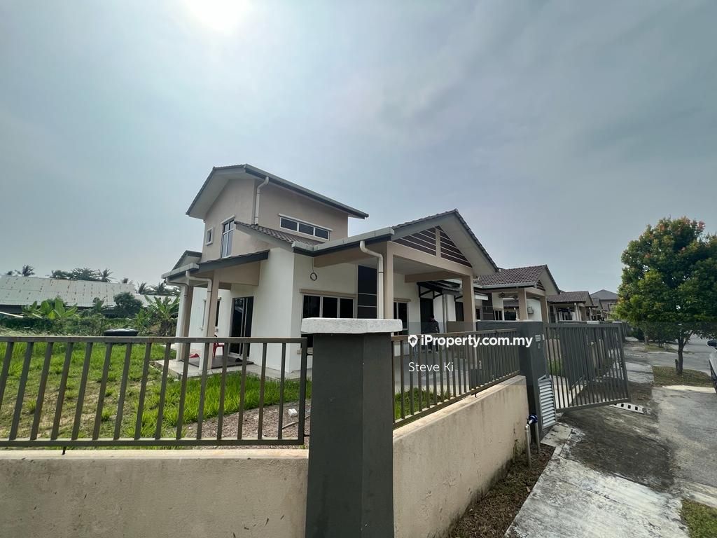 Kampung Tok Muda, Kapar Corner lot 1.5sty Terrace/Link House 3+1