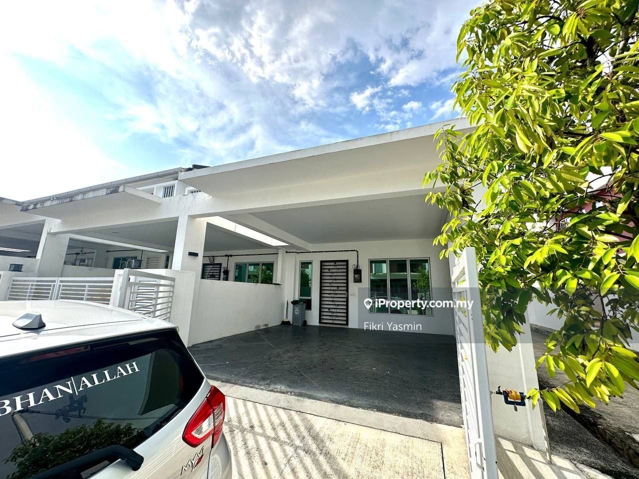 TIARA SENDAYAN, Bandar Sri Sendayan End lot 2sty Terrace/Link House 4