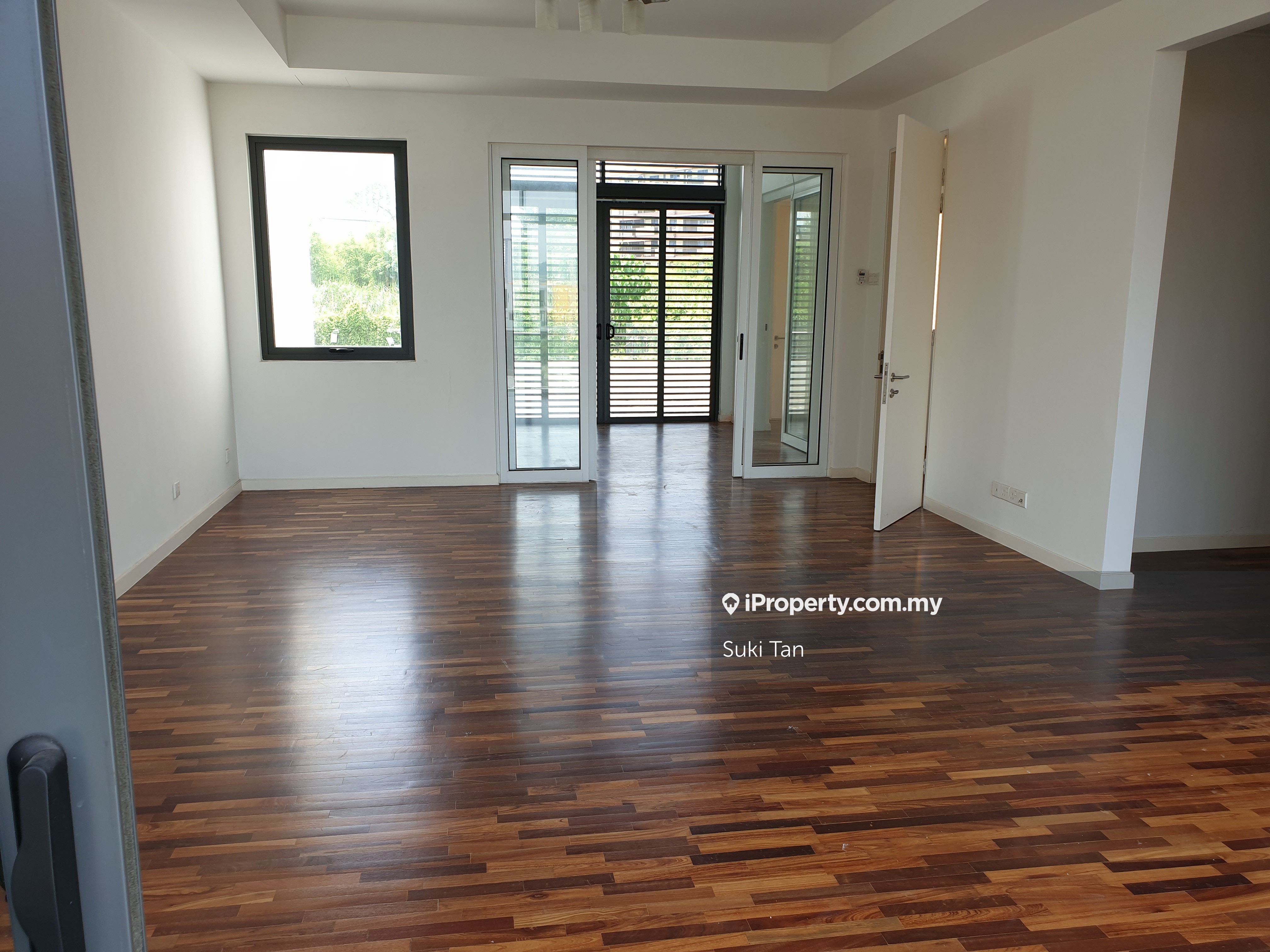 REED LAKE FIELDS / LAKEFIELDS SG BESI KL, Sungai Besi End lot 3sty