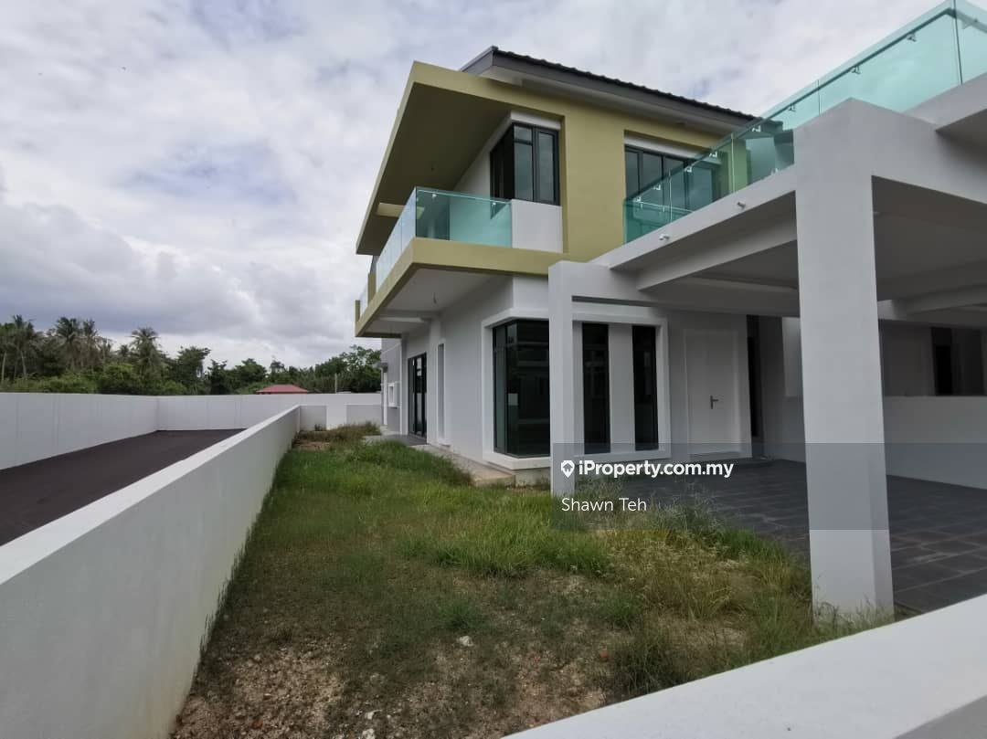 8 Residence Melaka Tengah Corner Lot 2 Sty Terrace Link House 4 Bedrooms For Sale Iproperty Com My