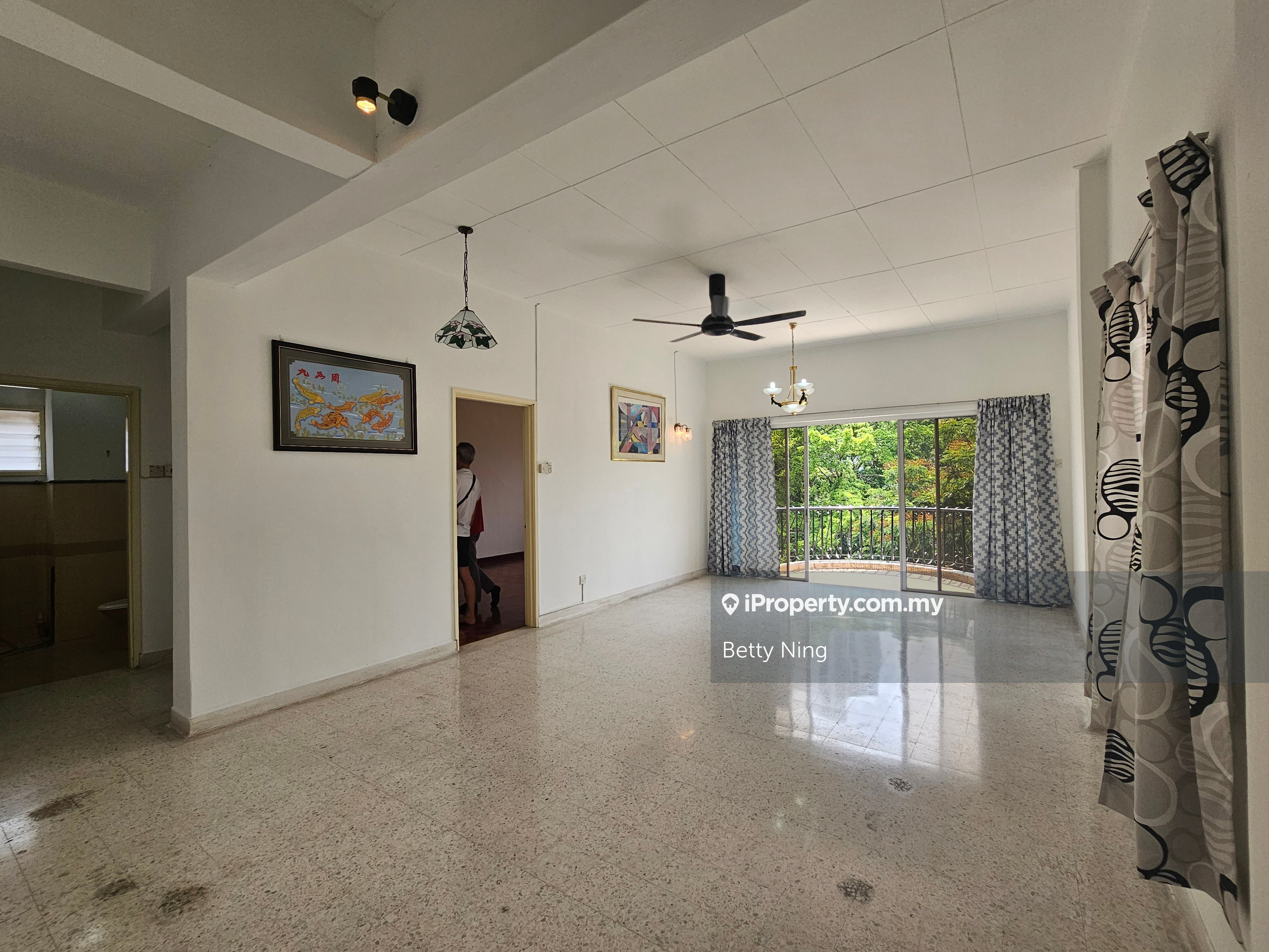 Melawati Hillside Apartment Corner lot Apartment 3 bedrooms for sale in