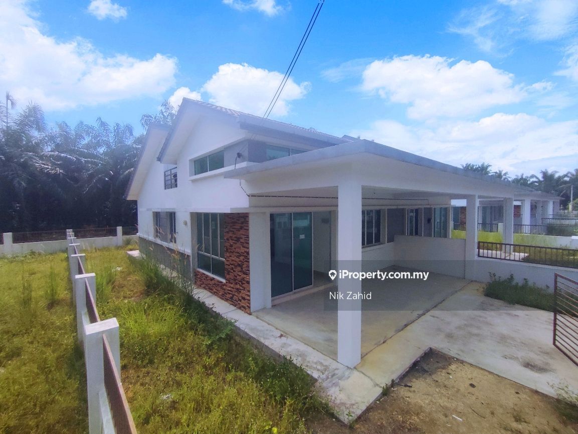 Taman Sinar Ria, Batang Berjuntai Intermediate Semidetached House 4