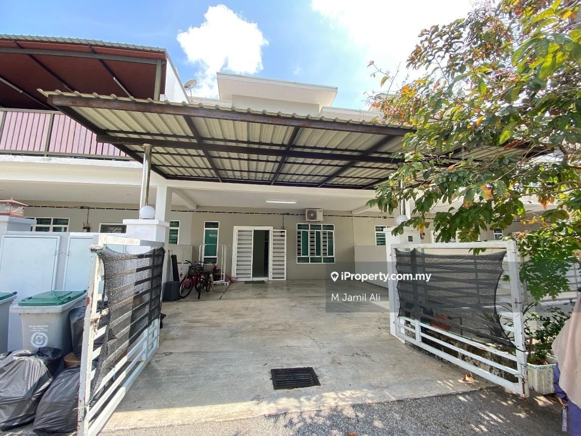 Pagoh Jaya, Pagoh Intermediate 2-sty Terrace/Link House 5 bedrooms for ...